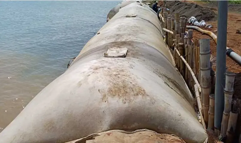 Marine geotextile tube