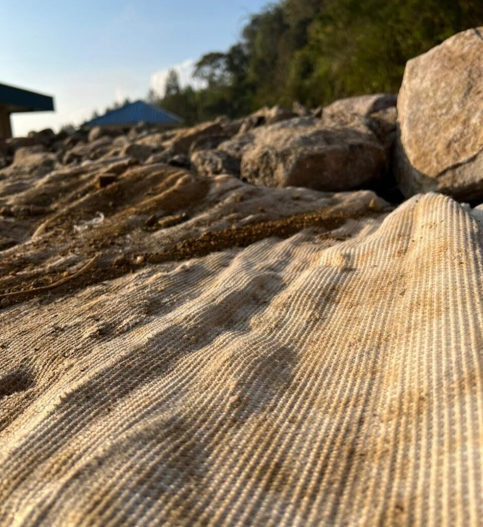 Base Course Reinforcement with Geocomposite