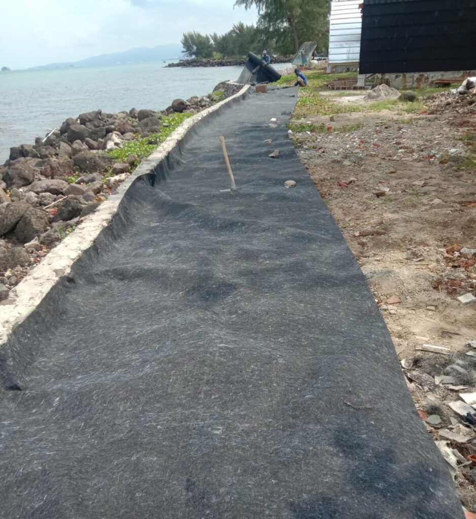 Non-Woven Geotextile as a Shoreline Stabilizer