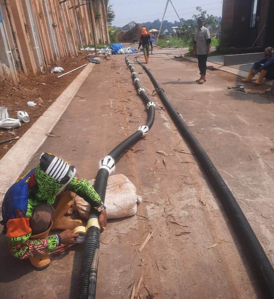 Cable Protection with Geopipe in a Retaining Wall
