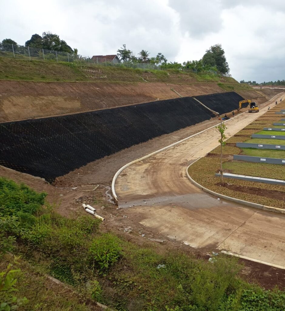Geocell Slope Protection at a Cemetery