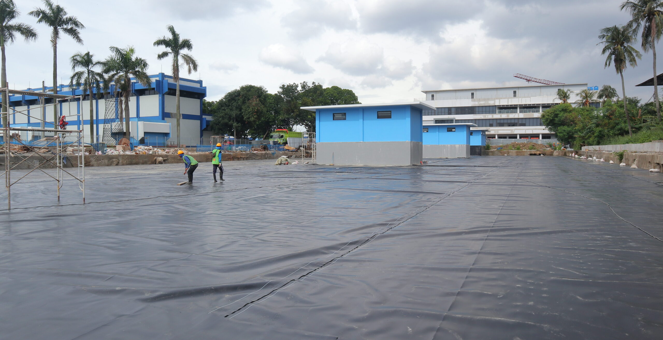 Lining Reservoir Kolam Air Bersih dengan SOLMAX dan Geotextile Nonwoven
