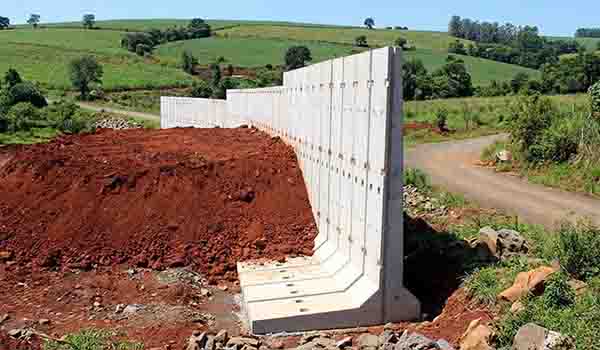 Dinding penahan tanah tipe cantiliver wall atau dinding kantilever