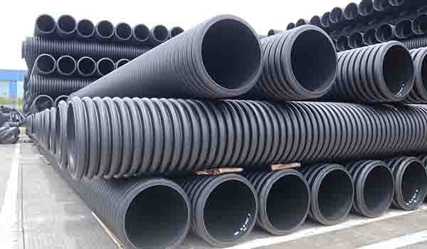 Tumpukan pipa spiral HDPE