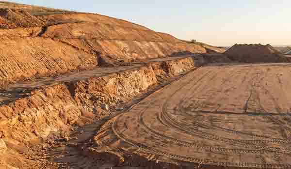 Cut and Fill: Definisi, Tahapan & Alat Berat