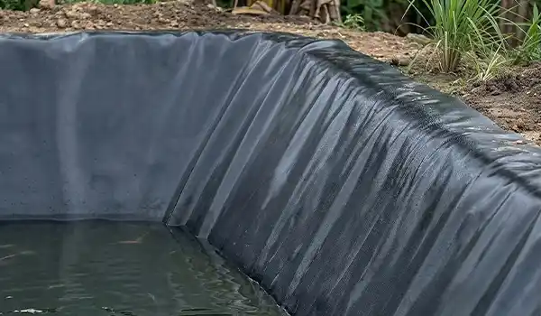 Geomembran sebagai struktur material yang lebih solid dibandingkan dengan bahan terpal biasa